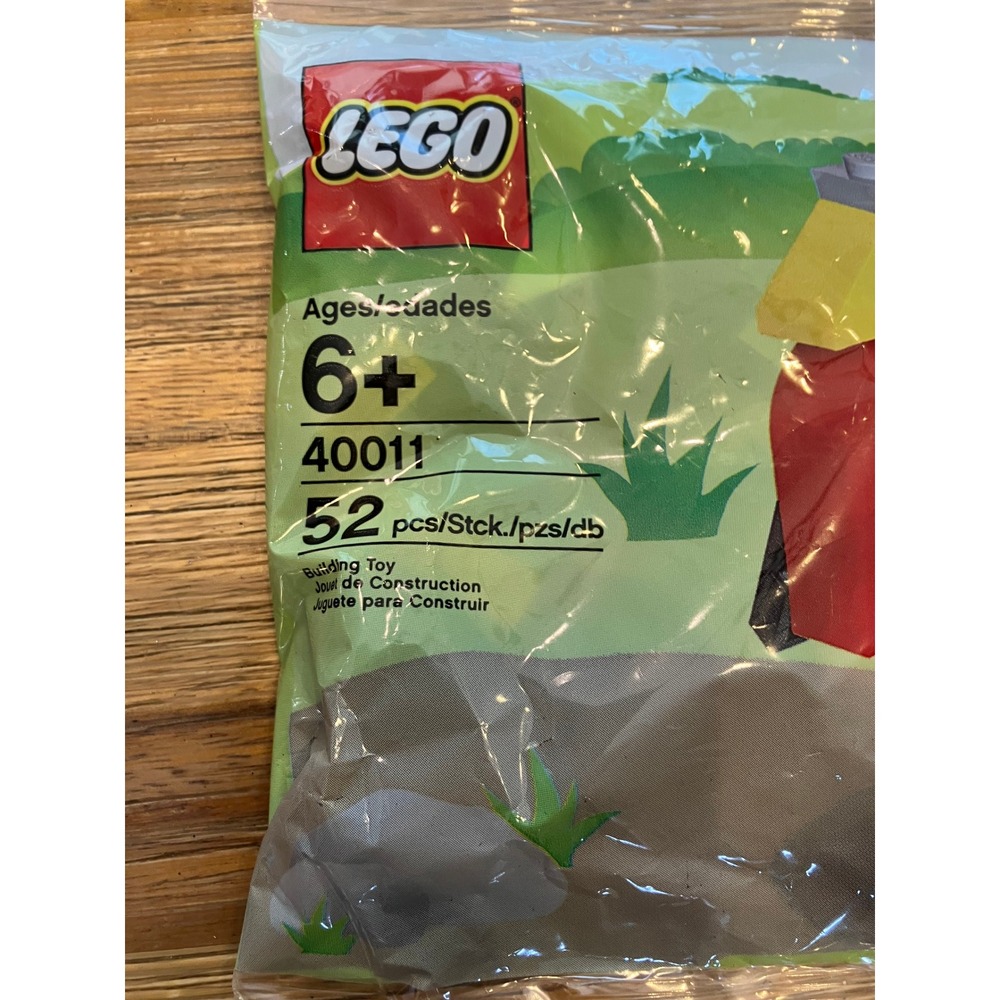 Lego Thanksgiving Turkey Polybag Set 40011‎ Retired NEW IN BAG - Picture 4 of 4